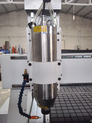 380V ER25 CNC機械部品6.5kw木水によって冷却される紡錘CNC